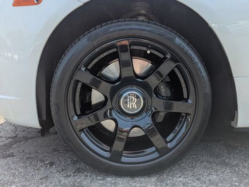 Used 2018 Rolls-Royce Dawn RWD image 71