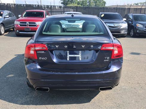 Used 2016 Volvo S60 T5 Premier w/ Convenience Package image 4