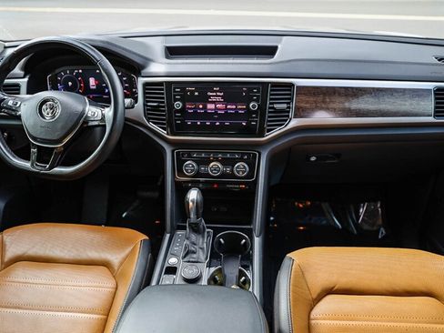 Used 2019 Volkswagen Atlas SEL Premium AWD/4WD image 17