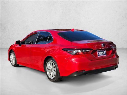 Used 2024 Toyota Camry LE w/ Convenience Package FWD image 7