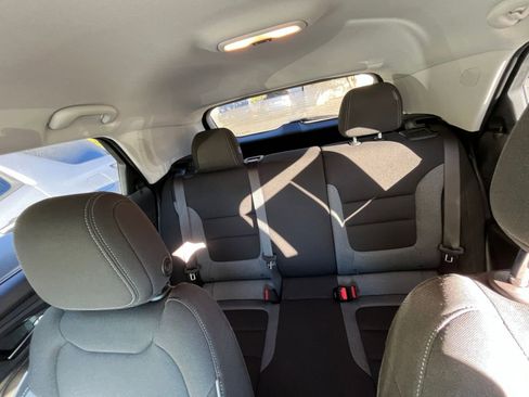 Used 2025 Chevrolet TrailBlazer LT image 34