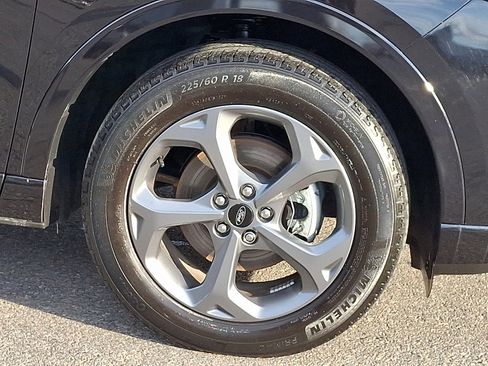 Certified 2023 Ford Escape ST-Line w/ Tech Pack #1 image 8