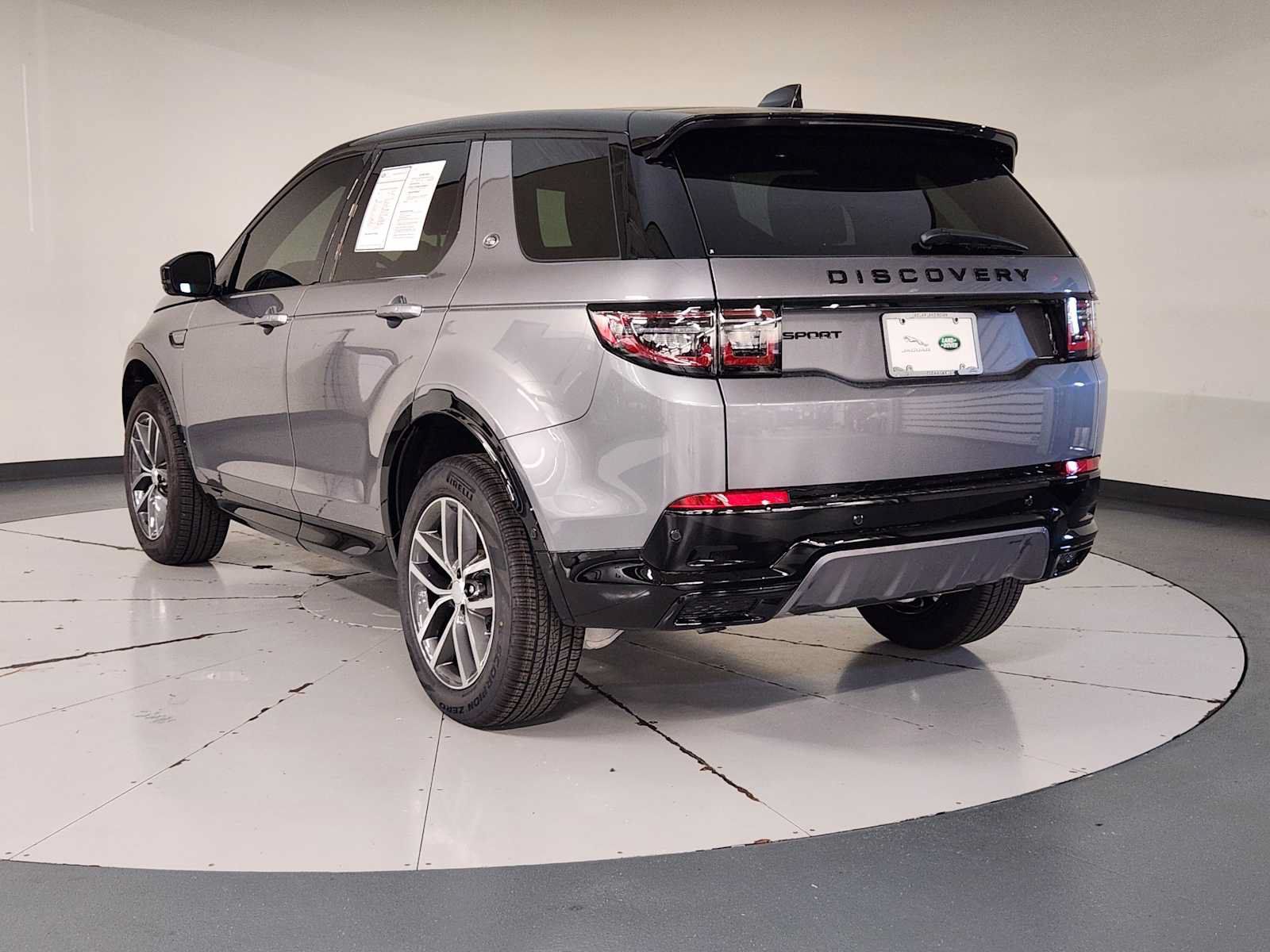 Used 2026 Land Rover Discovery Sport Landmark AWD/4WD image 6