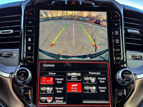 Used 2020 RAM 1500 Laramie image 18