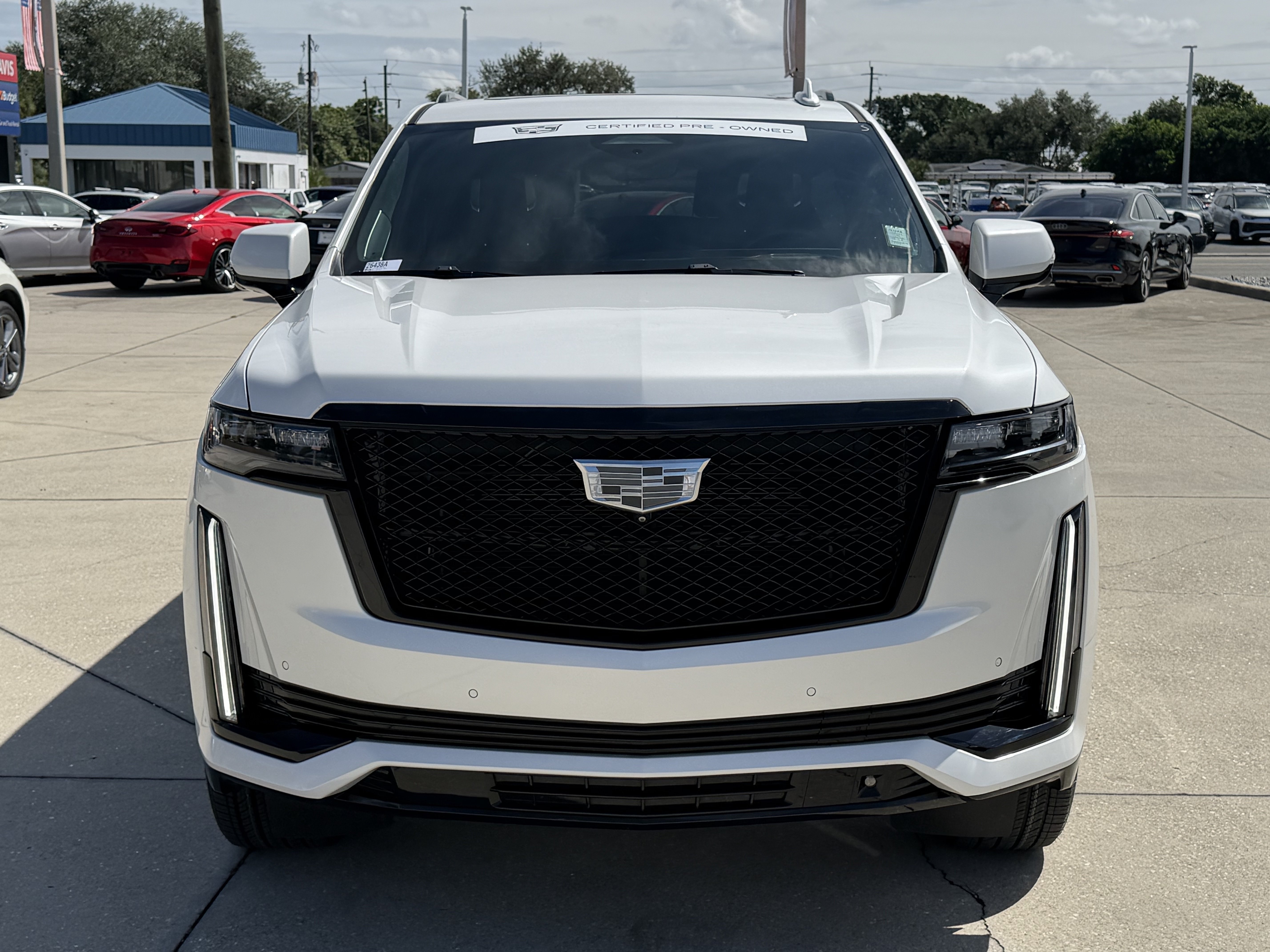 Certified 2022 Cadillac Escalade ESV Sport Platinum w/ LPO, ONYX Package AWD/4WD image 10