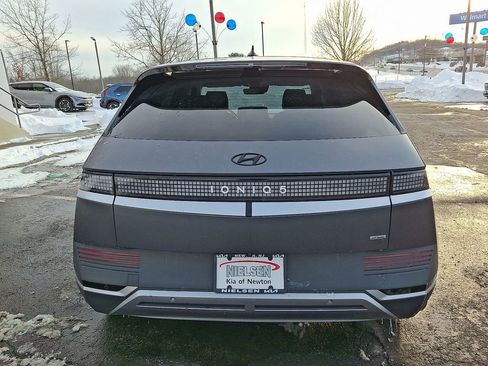 Used 2022 Hyundai Ioniq 5 SEL image 14