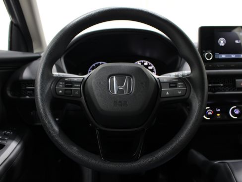 Used 2025 Honda HR-V LX image 10