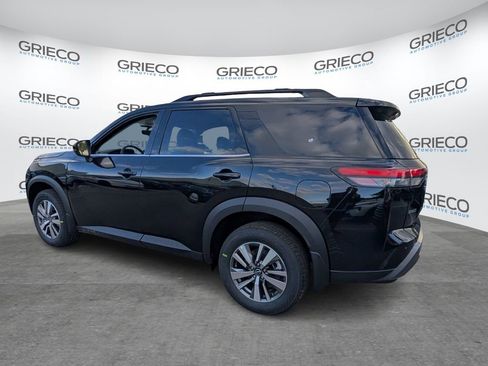 New 2026 Nissan Pathfinder SL FWD image 5