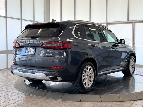 Used 2022 BMW X5 xDrive40i w/ Premium Package image 11