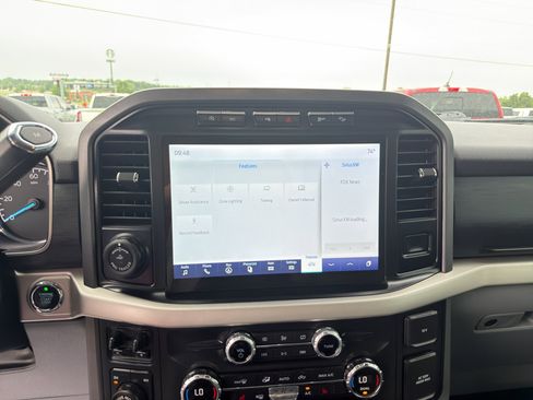 Used 2021 Ford F150 XLT w/ Equipment Group 302A High AWD/4WD image 7