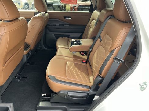 Certified 2024 Nissan Pathfinder Platinum w/ Cargo Package image 25