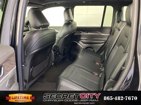 New 2026 Jeep Grand Cherokee Limited image 32