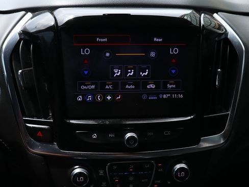 Used 2021 Chevrolet Traverse LT FWD image 53