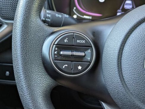 Used 2024 Kia Soul LX w/ Option Group 015 FWD image 25