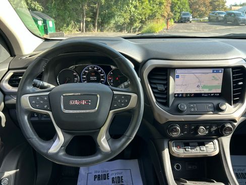 Used 2021 GMC Acadia Denali w/ Denali Technology Package AWD/4WD image 5