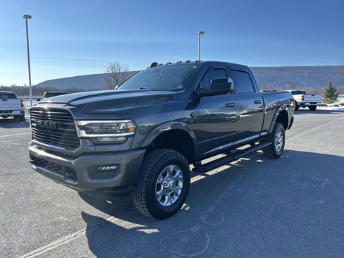 Used 2021 RAM 2500 Laramie w/ Night Edition image 3