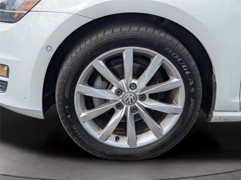 Used 2016 Volkswagen Golf SE w/ Lighting Package FWD image 35