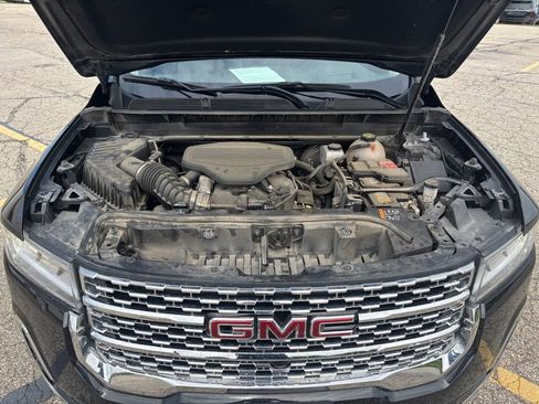 Used 2023 GMC Acadia Denali w/ Black Diamond Edition AWD/4WD image 7