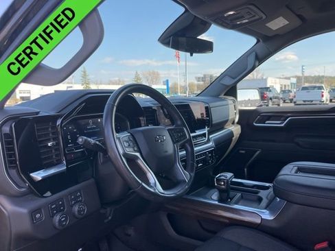 Used 2022 Chevrolet Silverado 1500 RST w/ Convenience Package II image 9