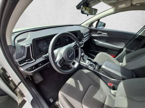 Used 2024 Kia Sportage LX FWD image 10