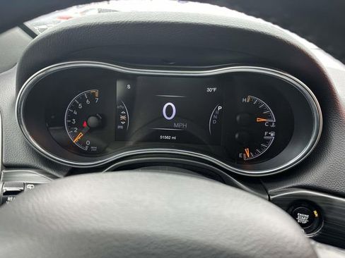 Used 2020 Jeep Grand Cherokee Limited image 13