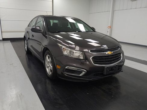 Used 2016 Chevrolet Cruze LT w/ Sun And Sound Package image 13