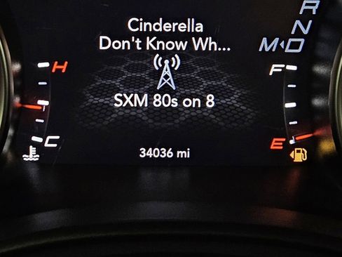 Used 2023 Dodge Charger SXT RWD image 11