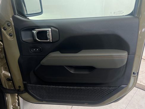 New 2025 Jeep Gladiator Mojave AWD/4WD image 22