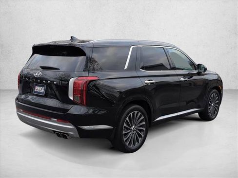 Used 2023 Hyundai Palisade Calligraphy w/ Cargo Package image 5