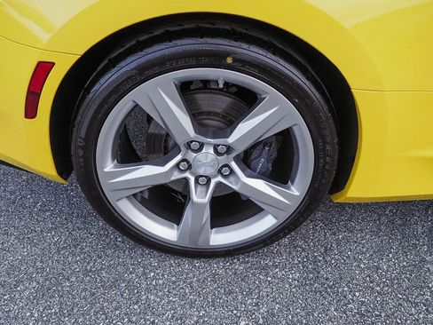Used 2016 Chevrolet Camaro SS RWD image 36