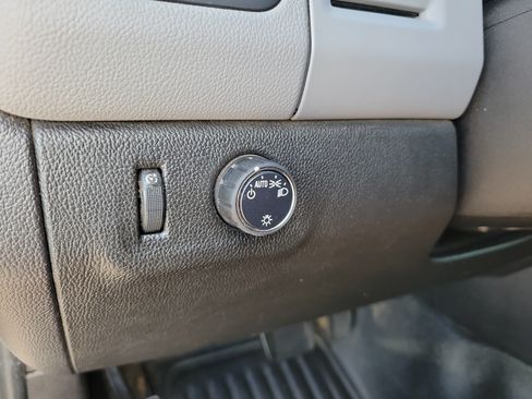 Used 2018 Chevrolet Colorado W/T RWD image 22