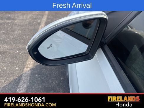 Used 2019 Volkswagen Golf SE w/ Driver Assistance Package image 9