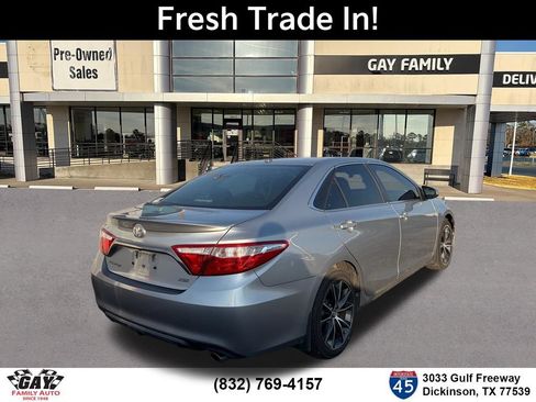 Used 2015 Toyota Camry XSE w/ Moonroof Package FWD image 9