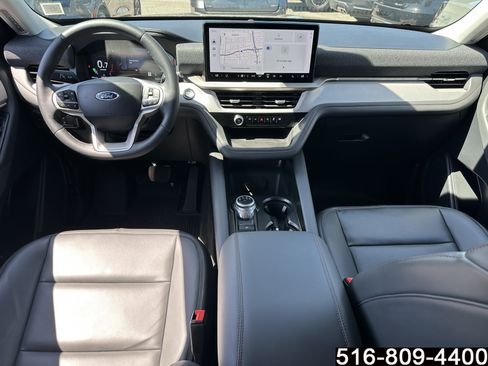 Used 2026 Ford Explorer Active w/ Active Comfort Package image 12