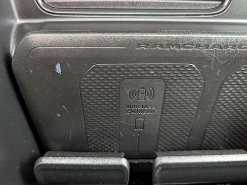 Used 2023 RAM 1500 Laramie AWD/4WD image 19
