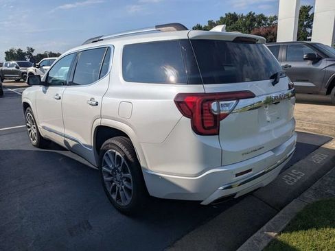 Used 2023 GMC Acadia Denali w/ Denali Ultimate Package AWD/4WD image 4
