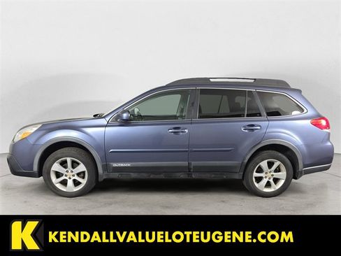 Used 2014 Subaru Outback 2.5i Premium w/ Accessory Value Package (OYY) image 2