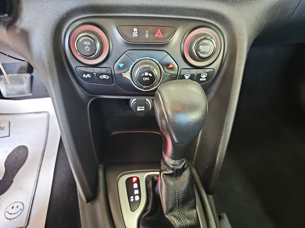 Used 2015 Dodge Dart SXT FWD image 19