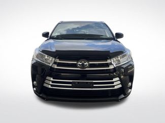 Used 2019 Toyota Highlander XLE AWD/4WD video 2