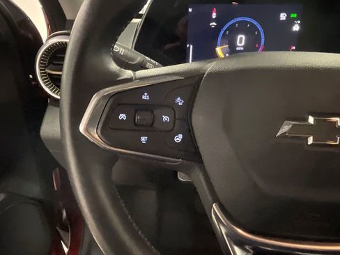 Used 2024 Chevrolet Trax ACTIV w/ Sunroof Package image 36