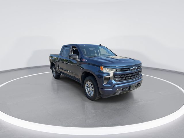 Used 2022 Chevrolet Silverado 1500 RST AWD/4WD image 2