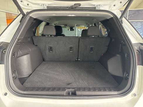 Used 2024 Chevrolet Equinox LT image 12