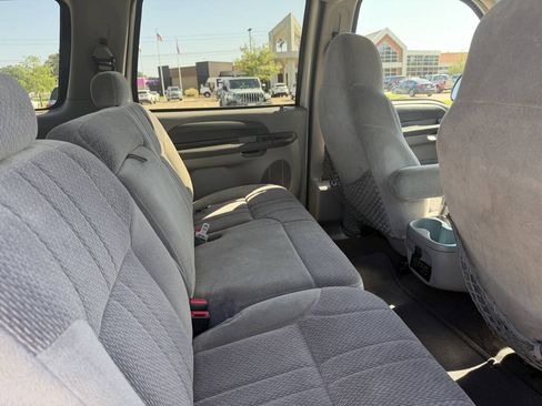 Used 2001 Ford Excursion XLT RWD image 14