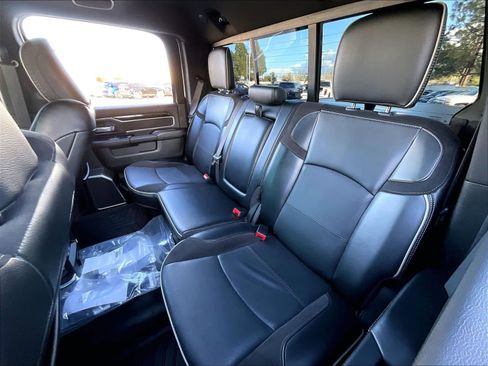 Used 2022 RAM 2500 Laramie AWD/4WD image 25