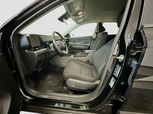 Used 2025 Hyundai Kona SEL image 13