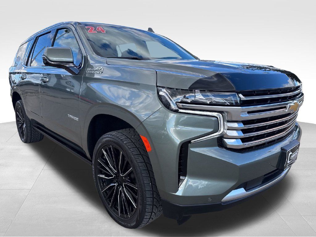 Used 2024 Chevrolet Tahoe High Country AWD/4WD image 7