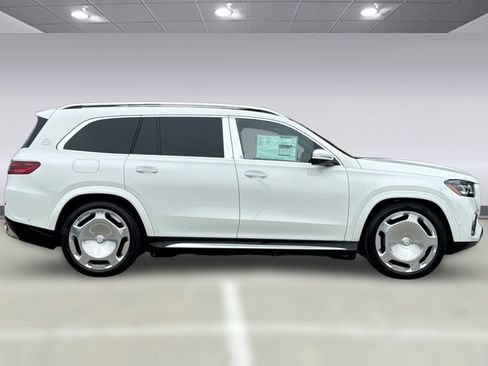 New 2026 Mercedes-Benz Maybach GLS 600 4MATIC image 7