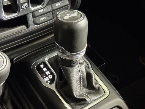Used 2023 Jeep Wrangler Unlimited Sahara w/ Cold Weather Group AWD/4WD image 40