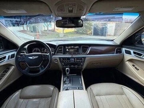 Used 2015 Hyundai Genesis 3.8 w/ Option Group 03 image 5