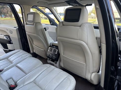 Used 2013 Land Rover Range Rover HSE AWD/4WD image 34